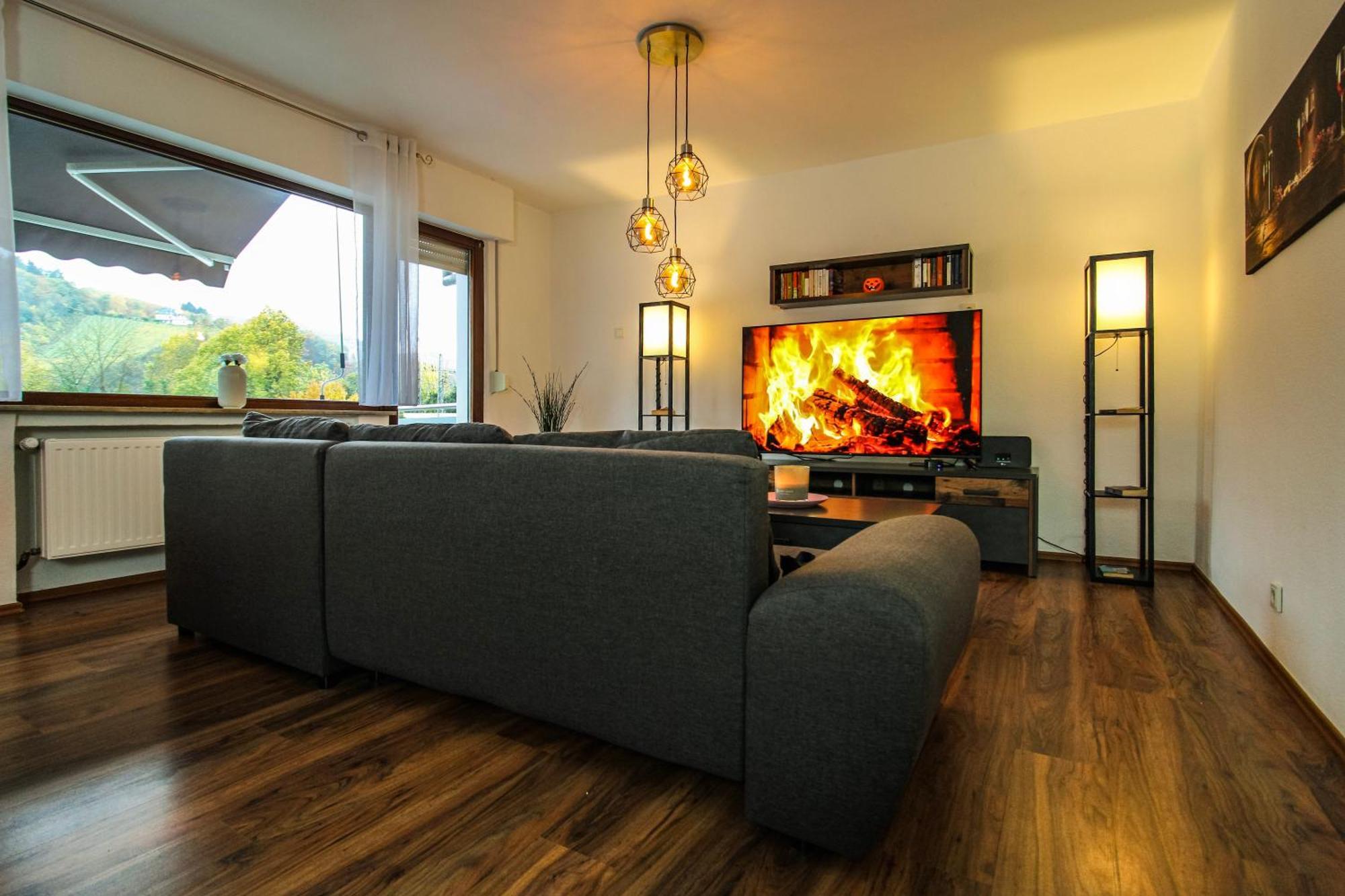 Moderne Fewo Sky Netflix Terrasse Burgblick Boxspringbett Waschtrockner Bullay Dış mekan fotoğraf